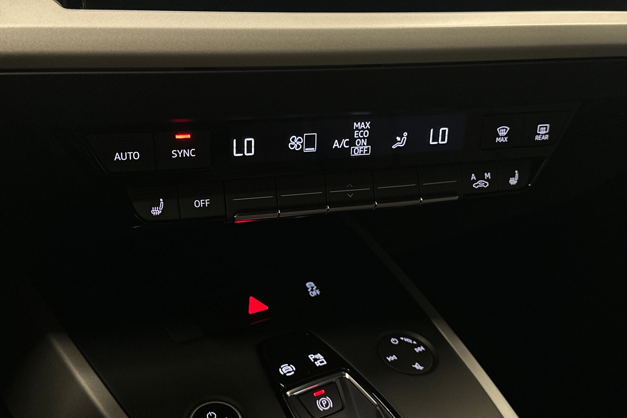 musta Audi Q4 e-tron 2024 kuva 31.