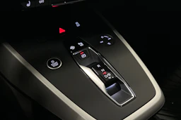 musta Audi Q4 e-tron 2024 kuva 32.