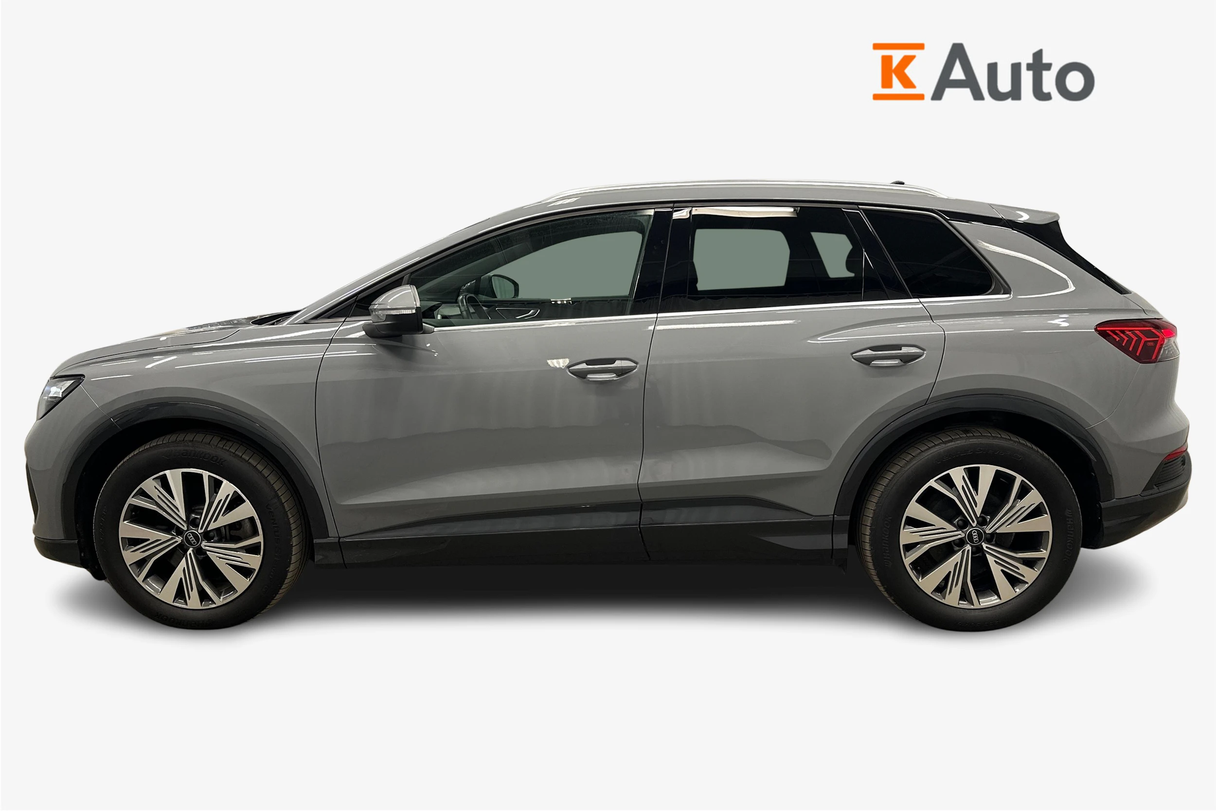 harmaa Audi Q4 e-tron 2024 kuva 5.