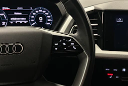 harmaa Audi Q4 e-tron 2024 kuva 12.