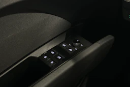 harmaa Audi Q4 e-tron 2024 kuva 14.