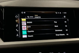 harmaa Audi Q4 e-tron 2024 kuva 18.