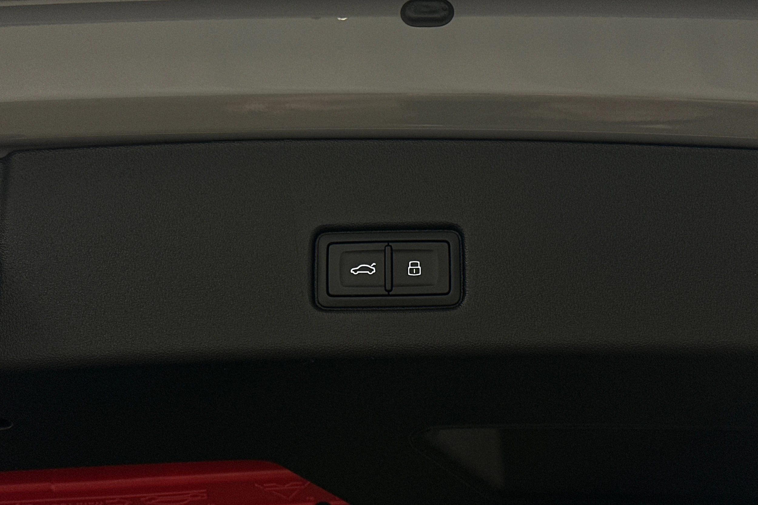 harmaa Audi Q4 e-tron 2024 kuva 30.
