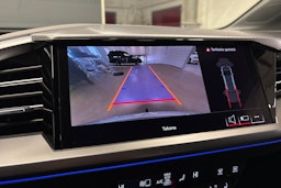 harmaa Audi Q4 e-tron 2024 kuva 21.