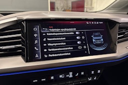 harmaa Audi Q4 e-tron 2024 kuva 28.