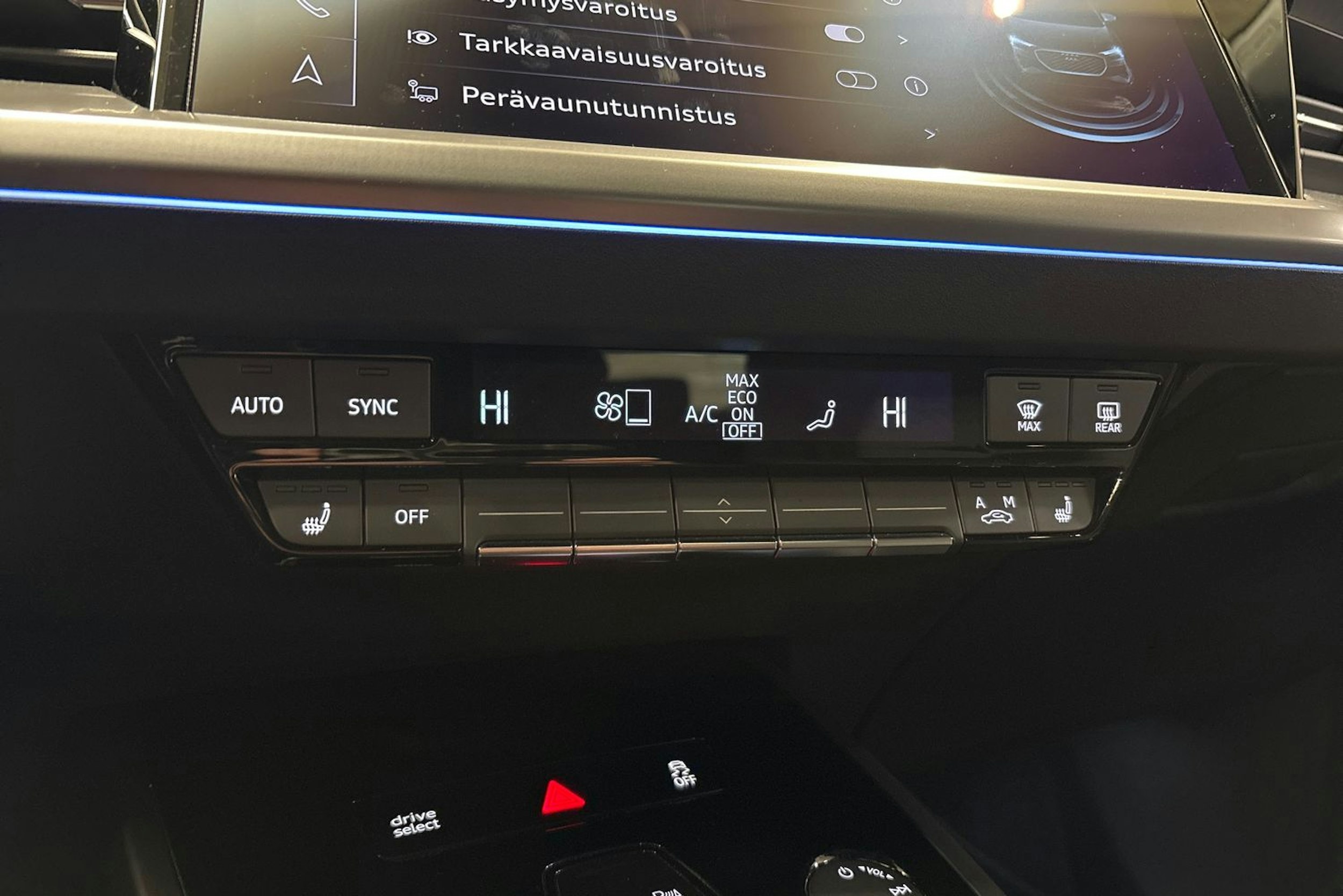 harmaa Audi Q4 e-tron 2024 kuva 29.