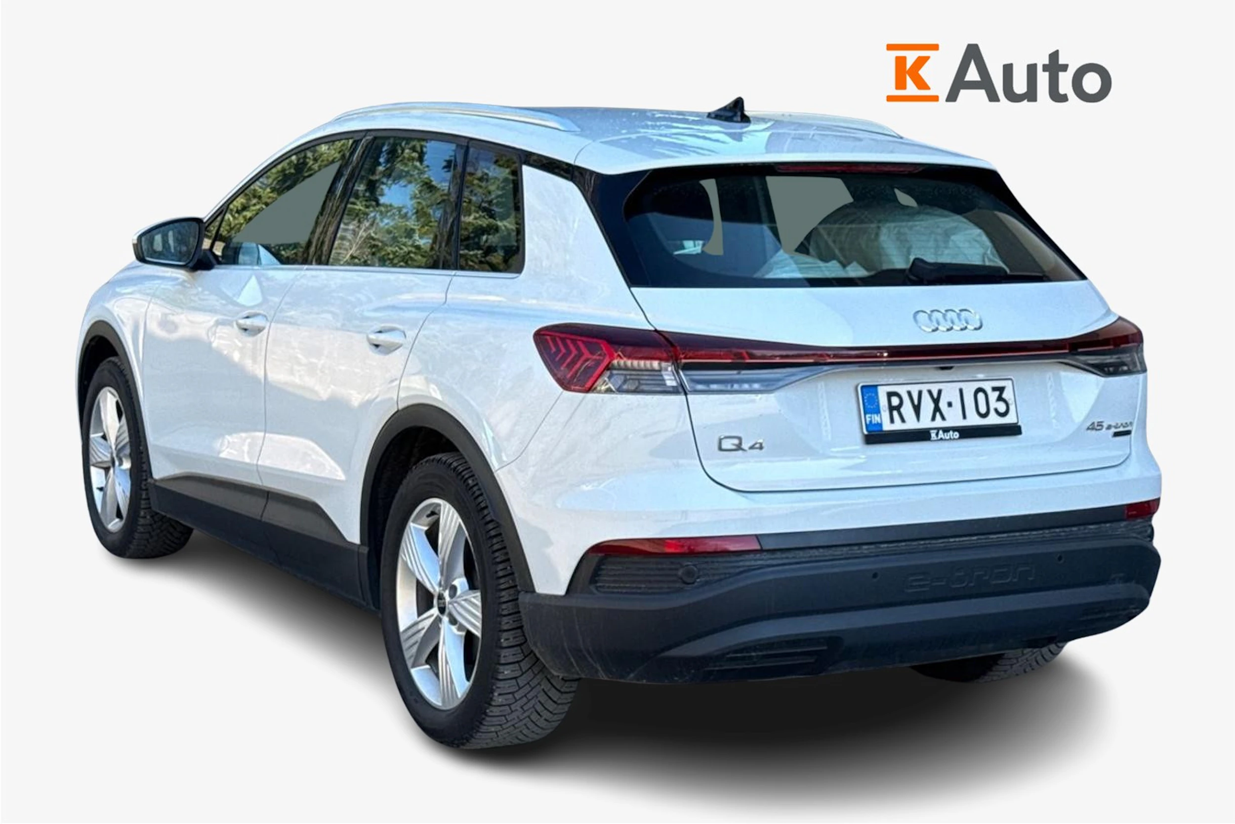 valkoinen Audi Q4 e-tron 2024 kuva 2.