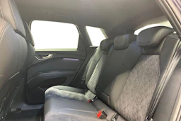 Violetti Audi Q4 e-tron 2024 kuva 8.