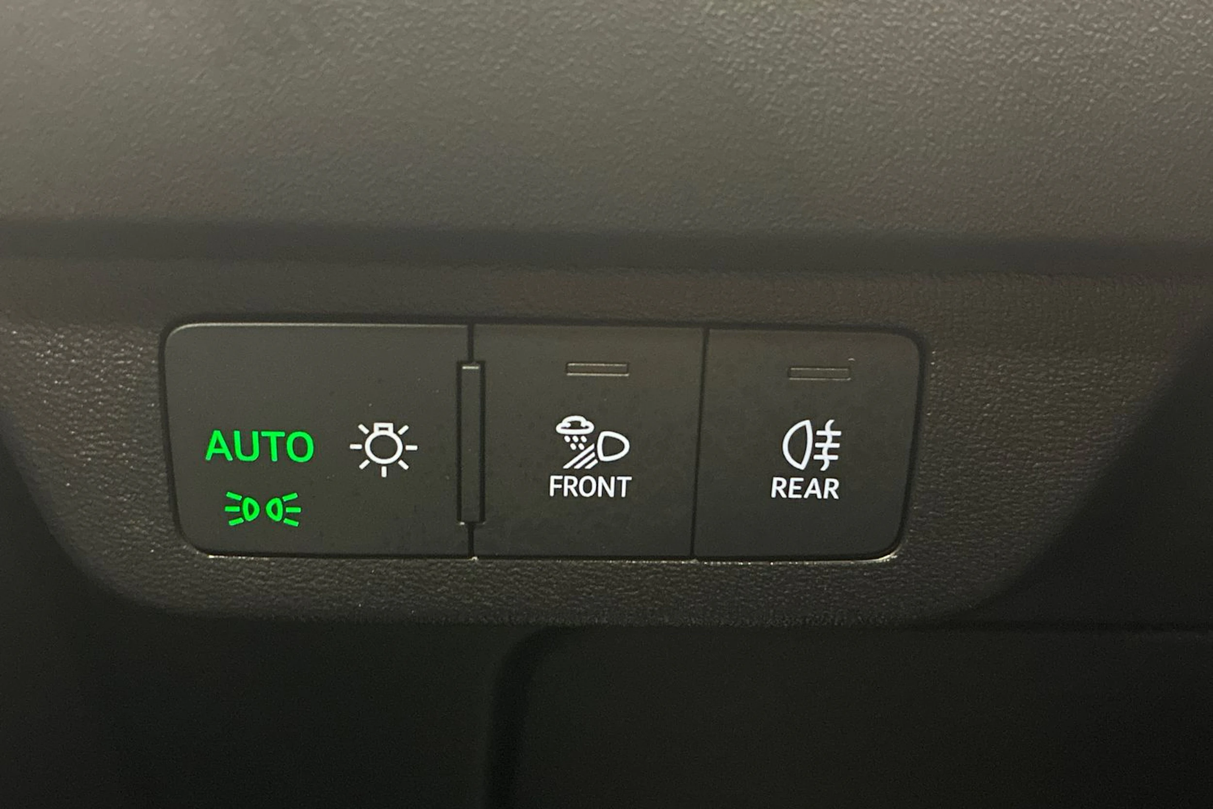 Violetti Audi Q4 e-tron 2024 kuva 17.