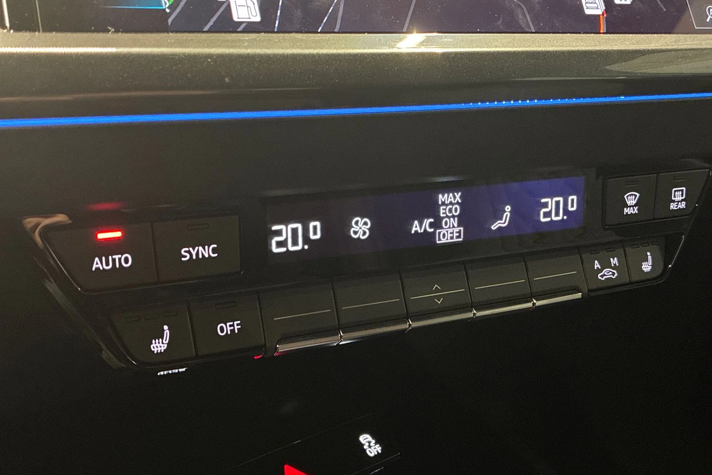 Violetti Audi Q4 e-tron 2024 kuva 20.