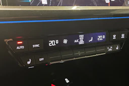 Violetti Audi Q4 e-tron 2024 kuva 20.