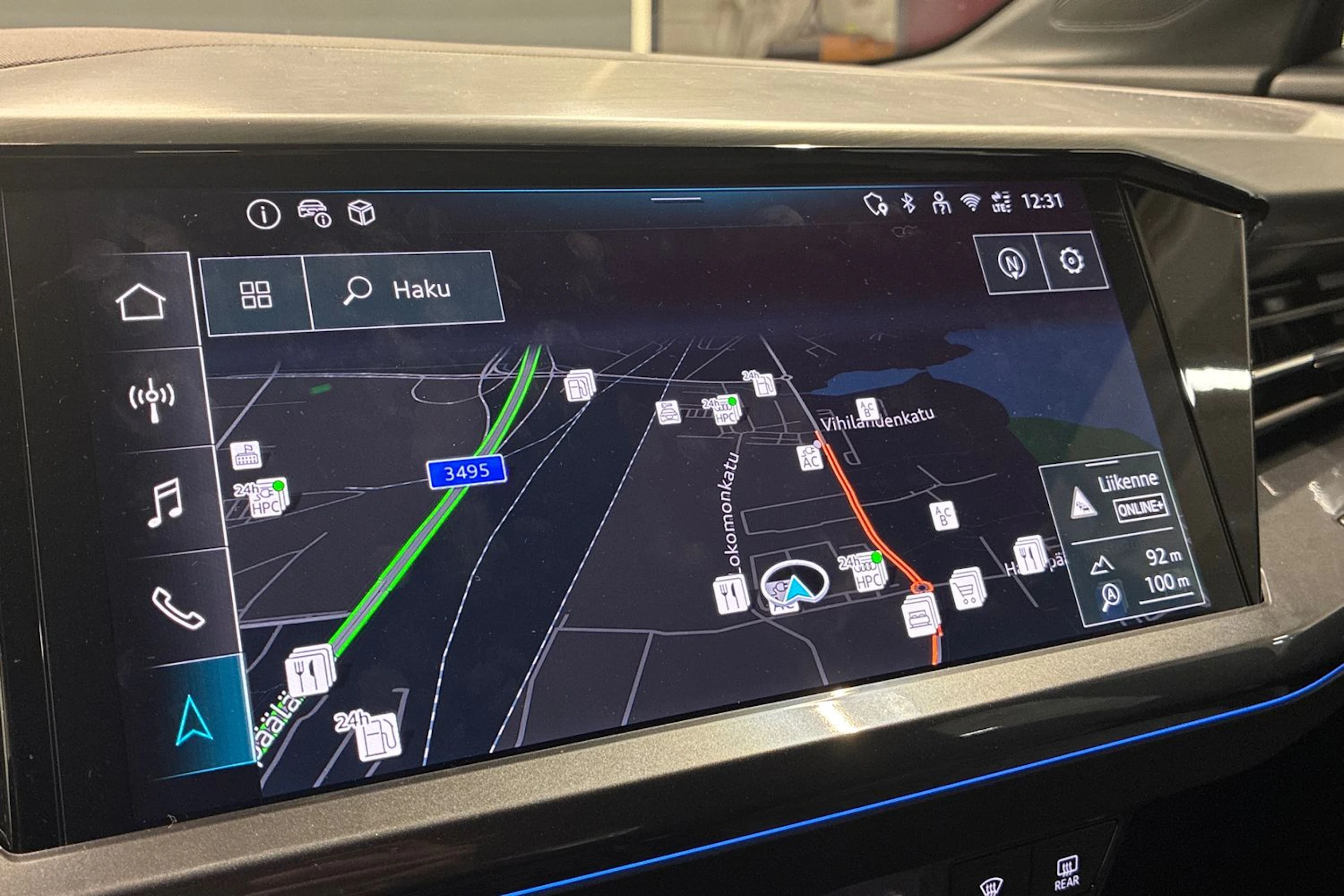 Violetti Audi Q4 e-tron 2024 kuva 21.