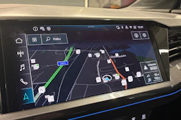 Violetti Audi Q4 e-tron 2024 kuva 21.