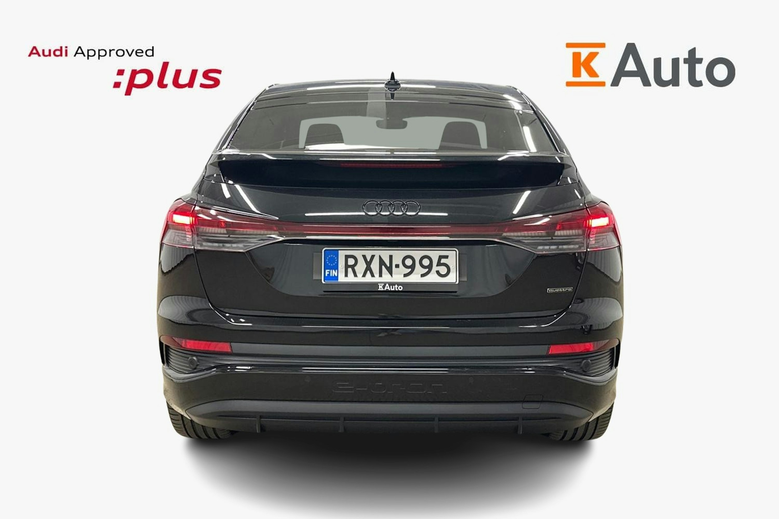 musta Audi Q4 e-tron 2024 kuva 3.