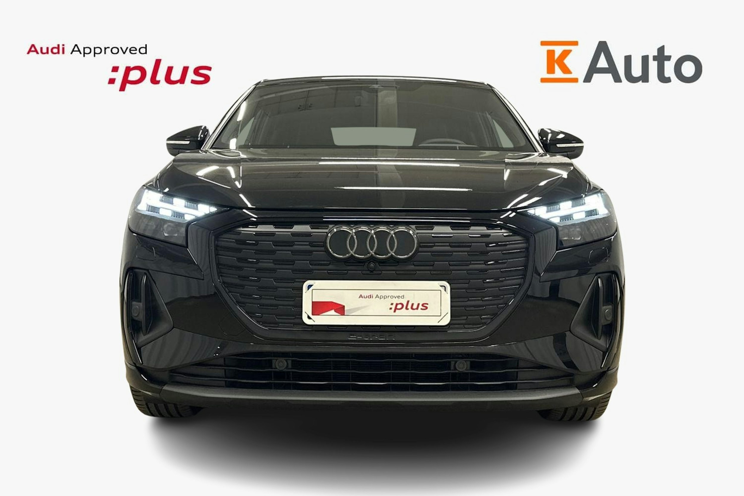 musta Audi Q4 e-tron 2024 kuva 4.