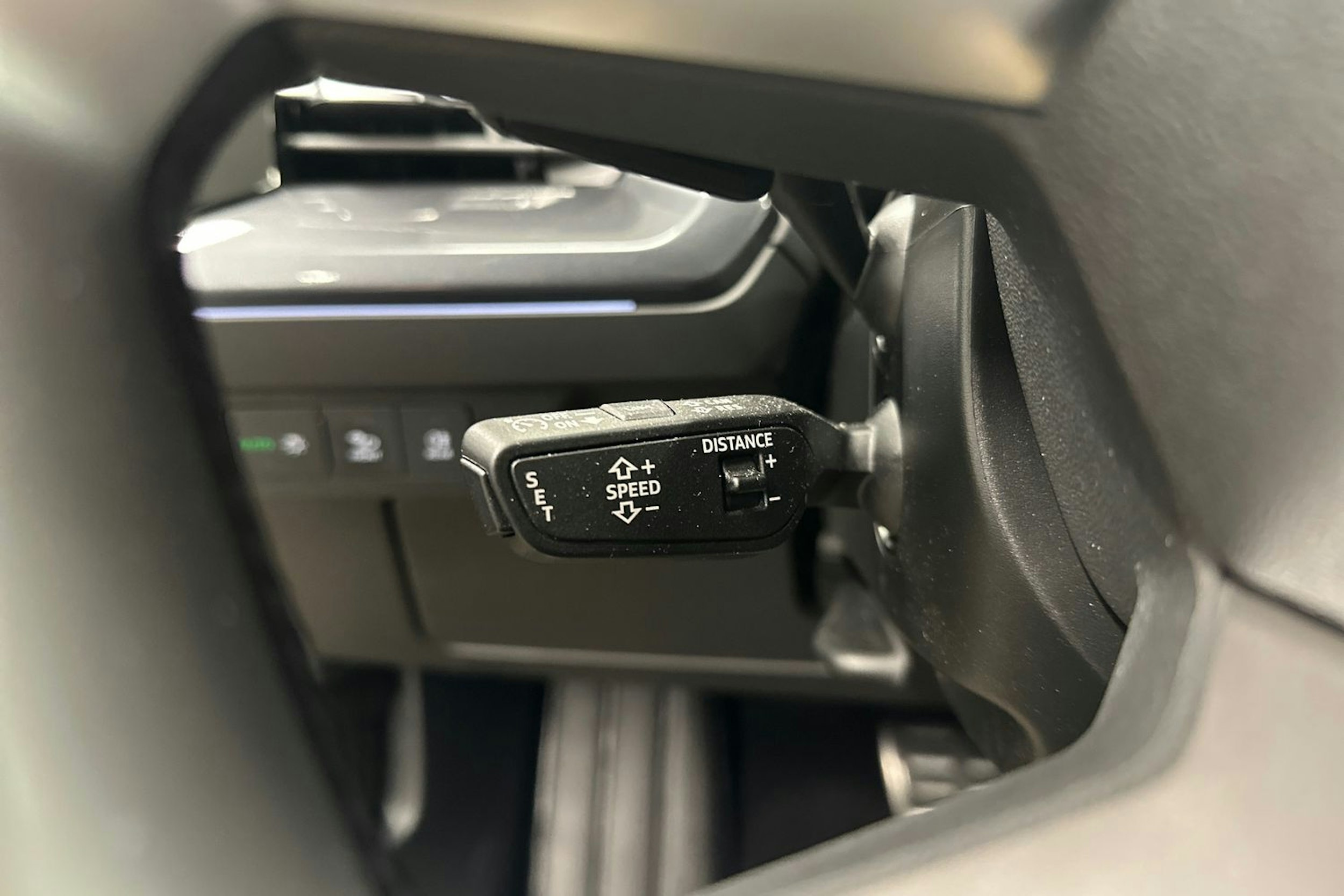 musta Audi Q4 e-tron 2024 kuva 15.