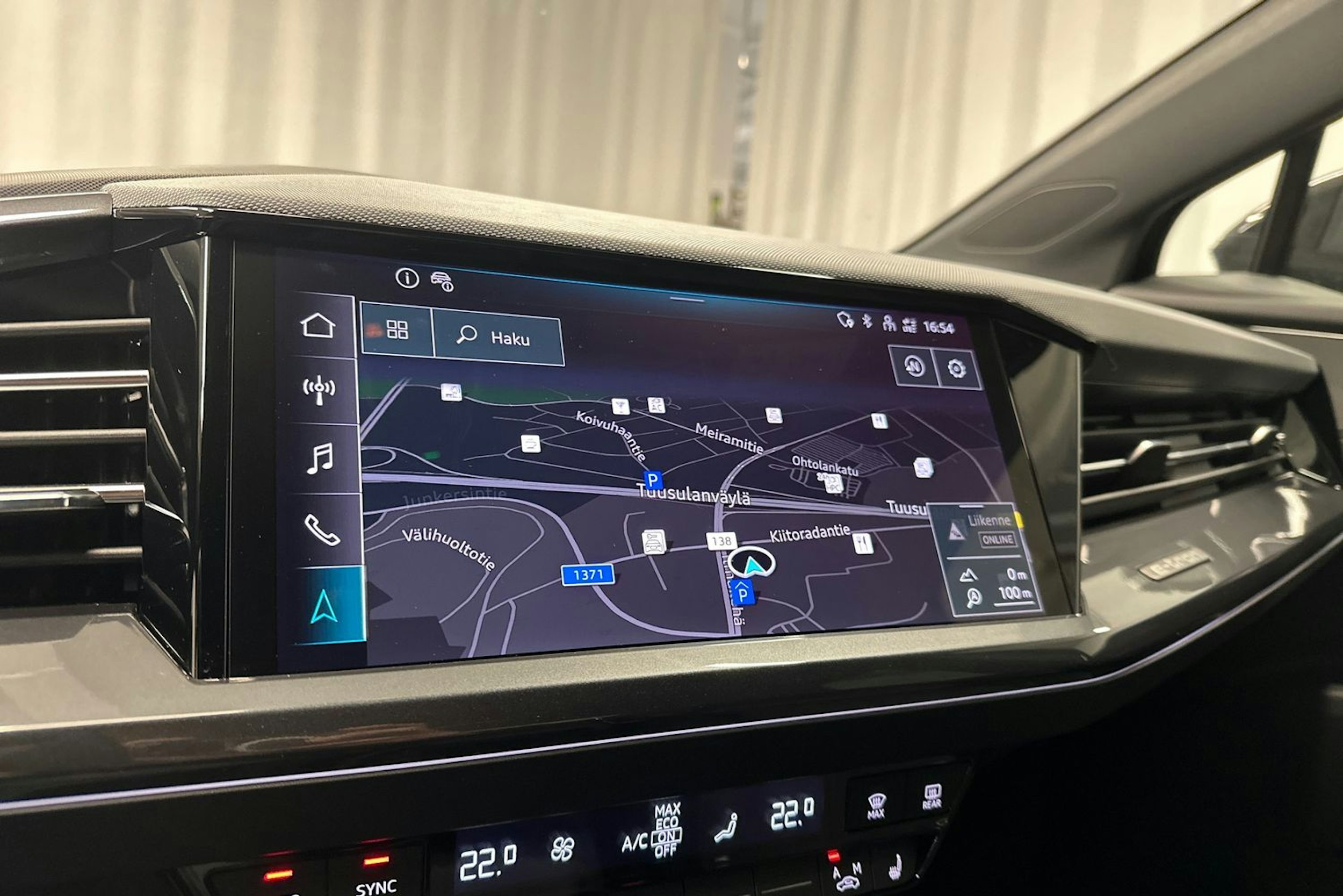 musta Audi Q4 e-tron 2024 kuva 23.