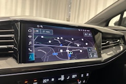 musta Audi Q4 e-tron 2024 kuva 23.