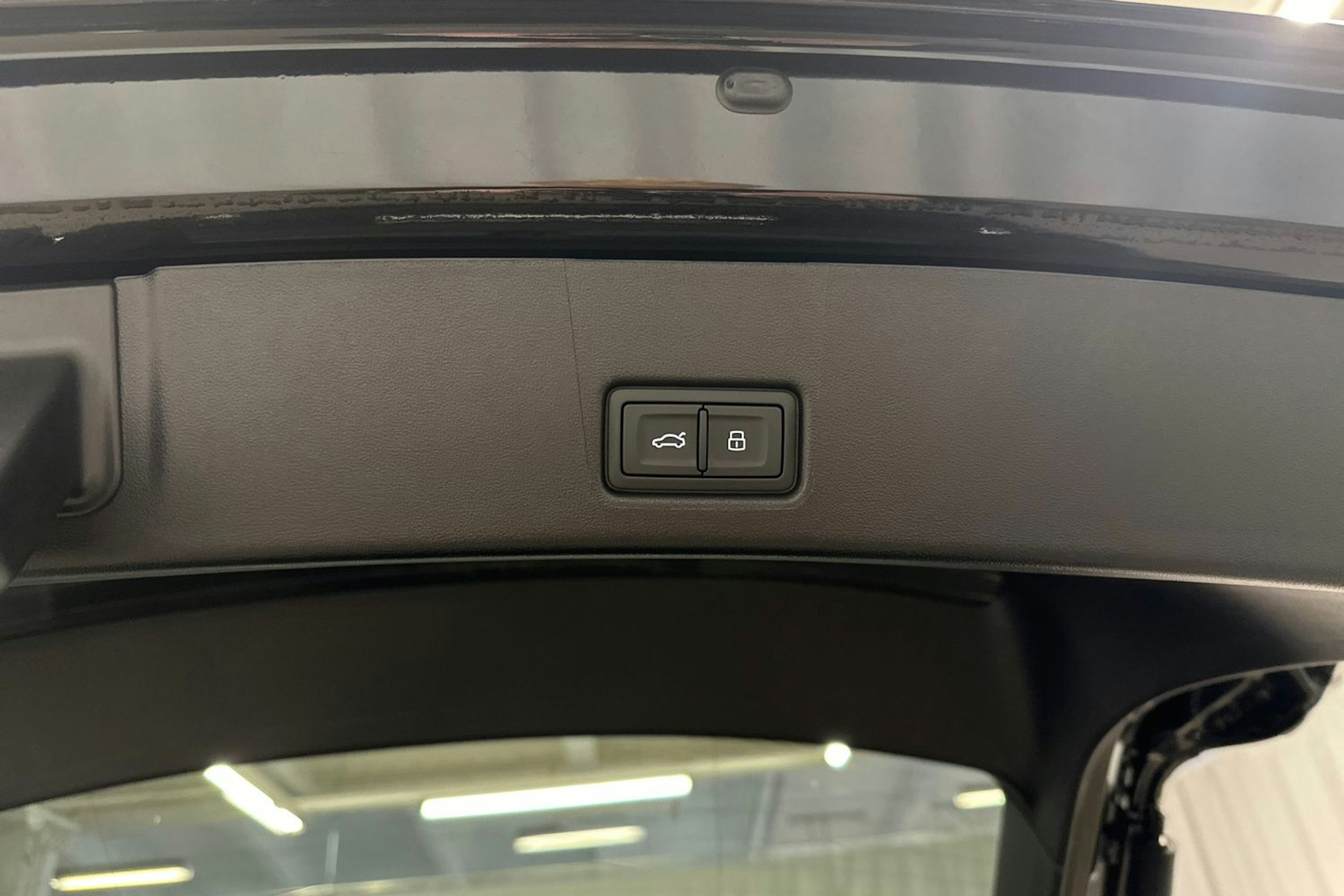 musta Audi Q4 e-tron 2024 kuva 29.