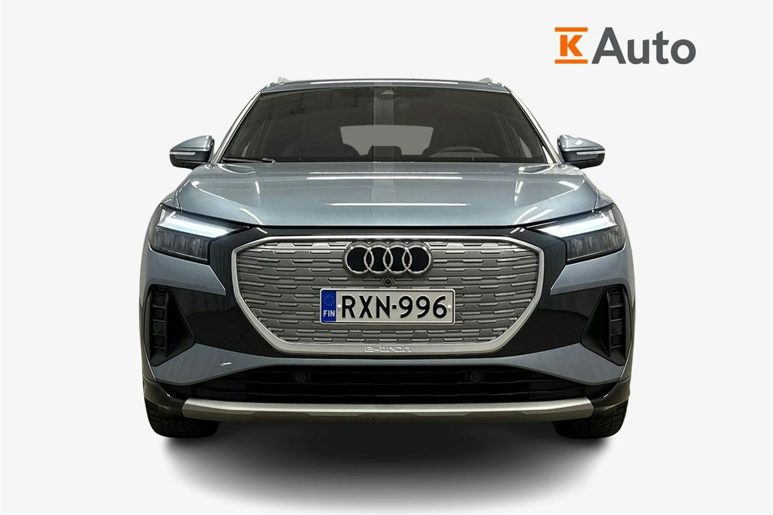 sininen Audi Q4 e-tron 2024 kuva 4.