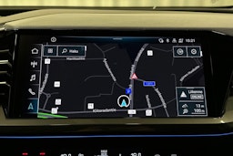 sininen Audi Q4 e-tron 2024 kuva 21.