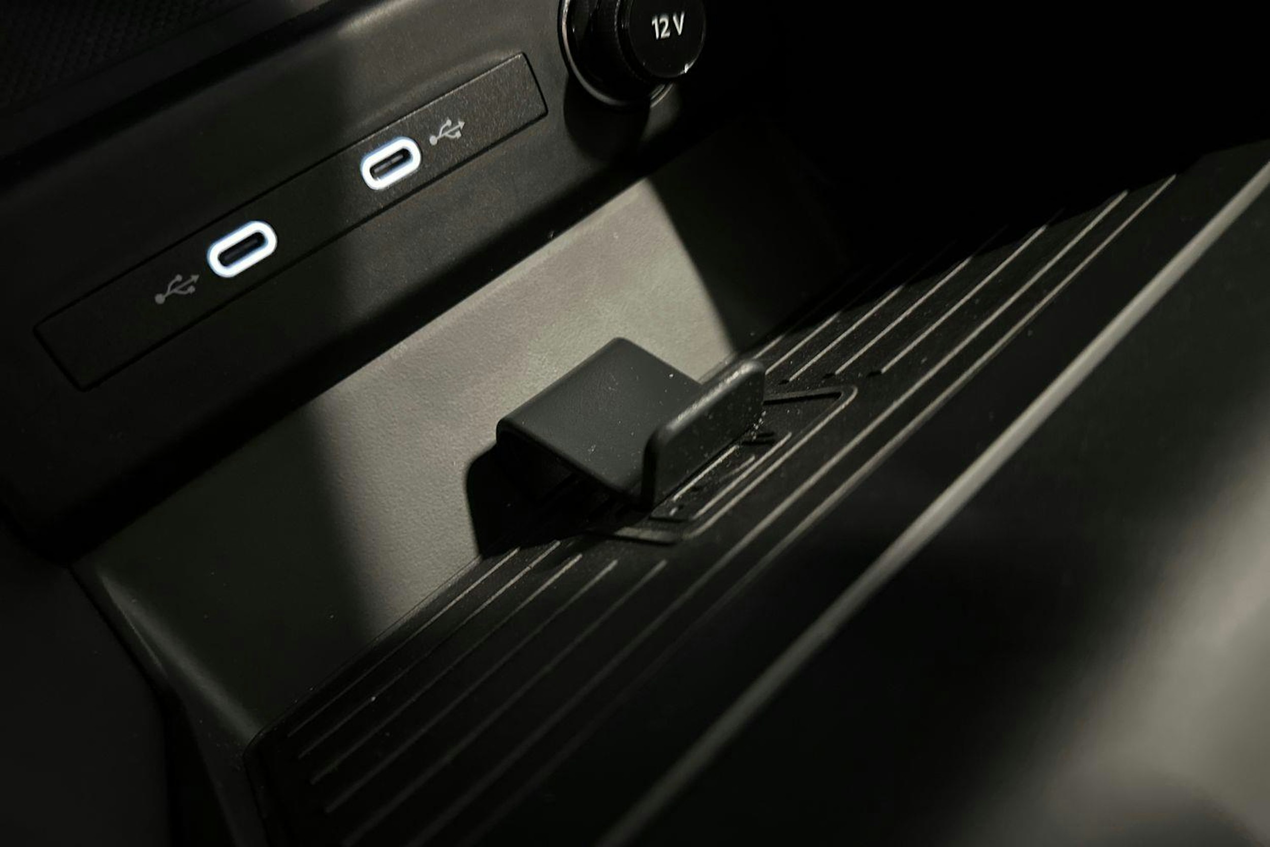 sininen Audi Q4 e-tron 2024 kuva 31.