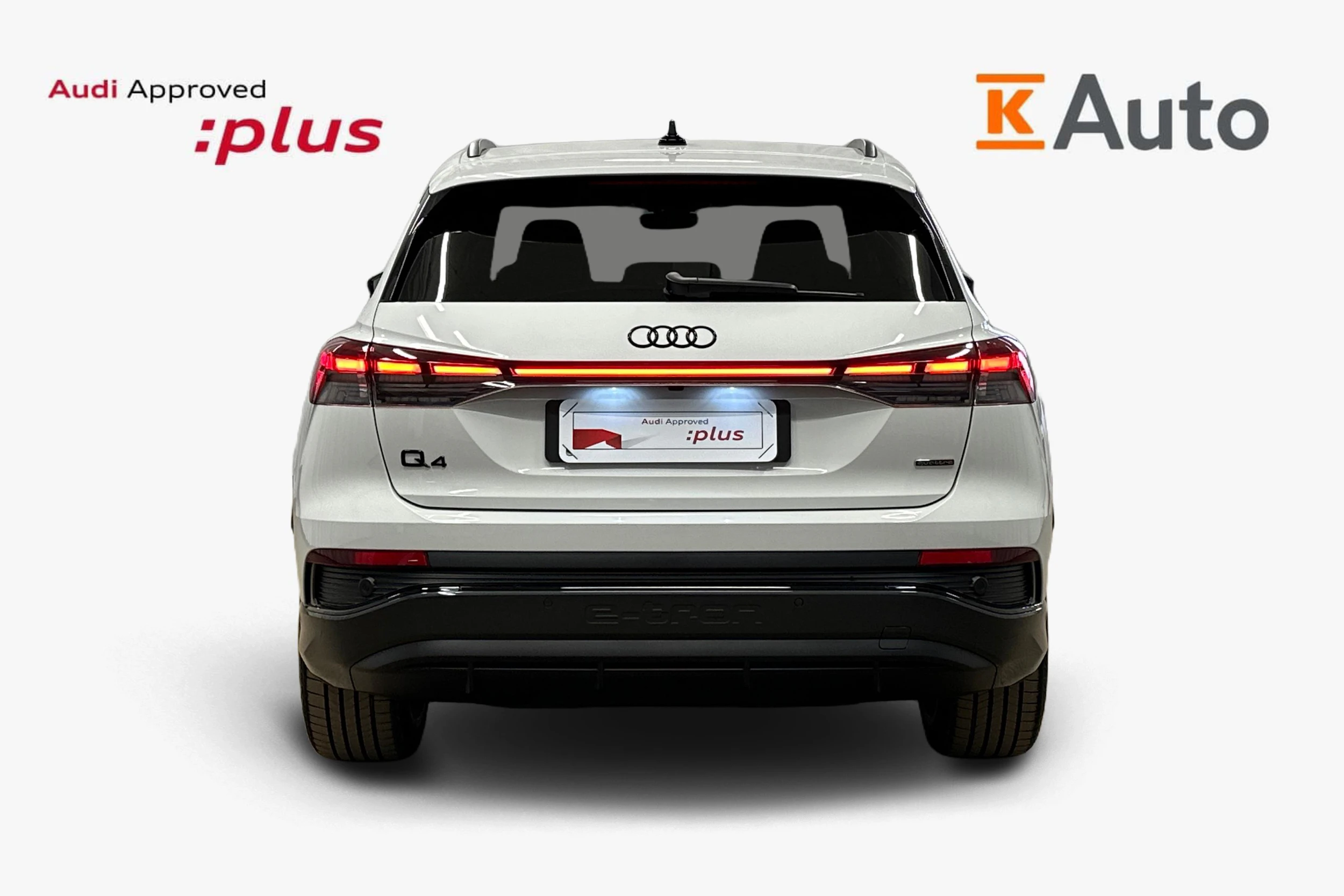 valkoinen Audi Q4 e-tron 2024 kuva 3.