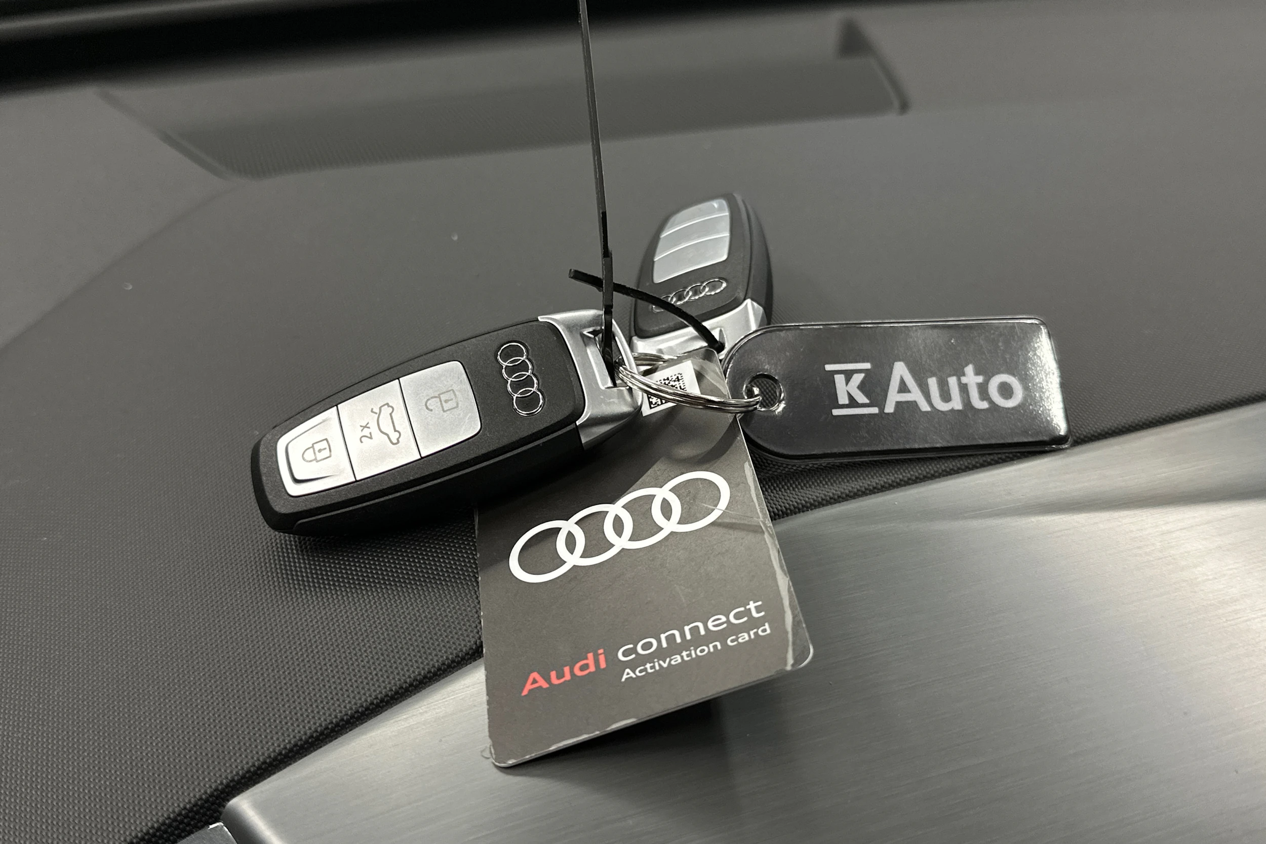 valkoinen Audi Q4 e-tron 2024 kuva 29.