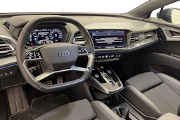 Sininen Audi Q4 e-tron 2024 kuva 8.