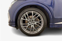 Sininen Audi Q4 e-tron 2024 kuva 12.