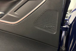 Sininen Audi Q4 e-tron 2024 kuva 20.
