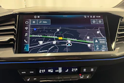 Sininen Audi Q4 e-tron 2024 kuva 25.
