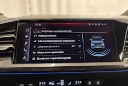 Sininen Audi Q4 e-tron 2024 kuva 29.