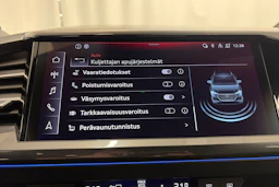 Sininen Audi Q4 e-tron 2024 kuva 31.