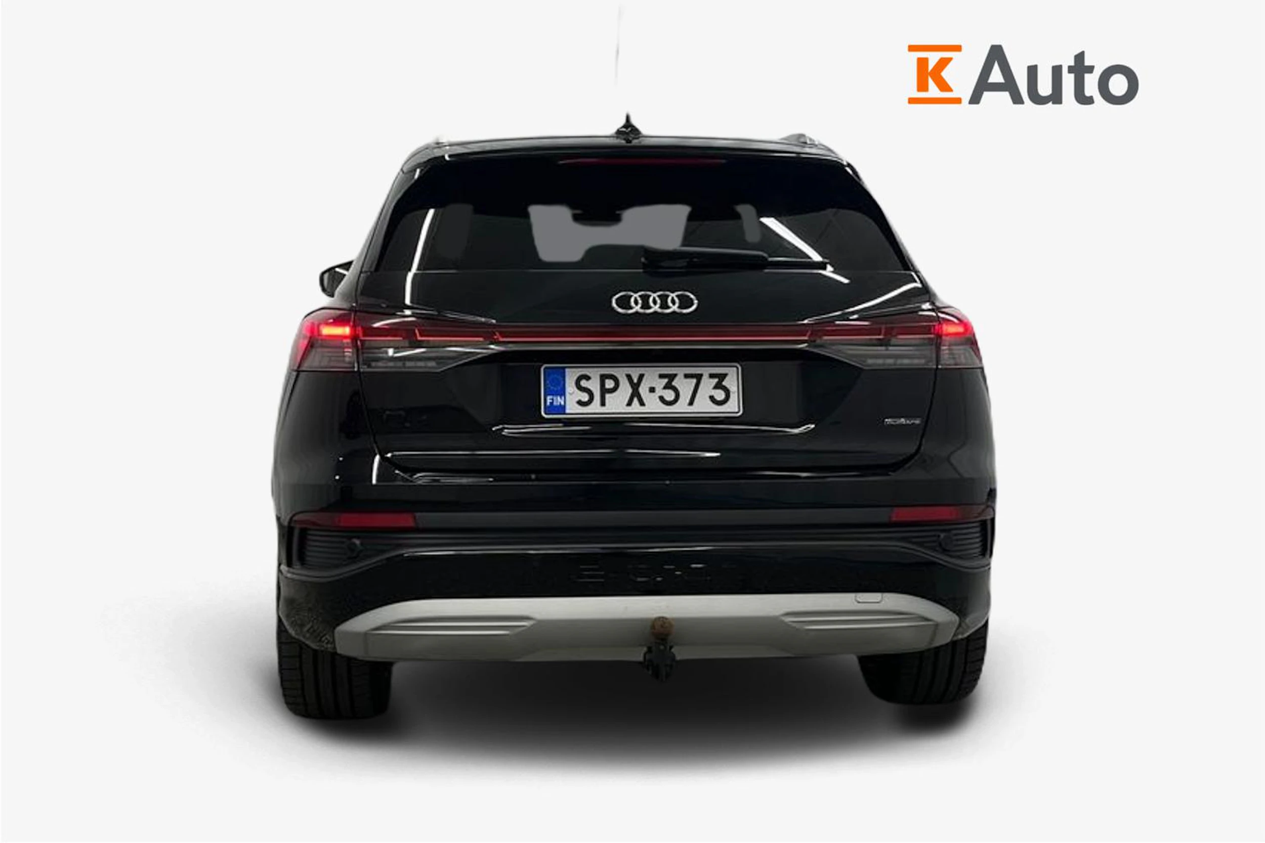 musta Audi Q4 e-tron 2024 kuva 4.