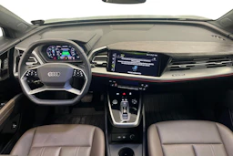musta Audi Q4 e-tron 2024 kuva 9.