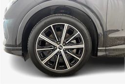 musta Audi Q4 e-tron 2024 kuva 12.