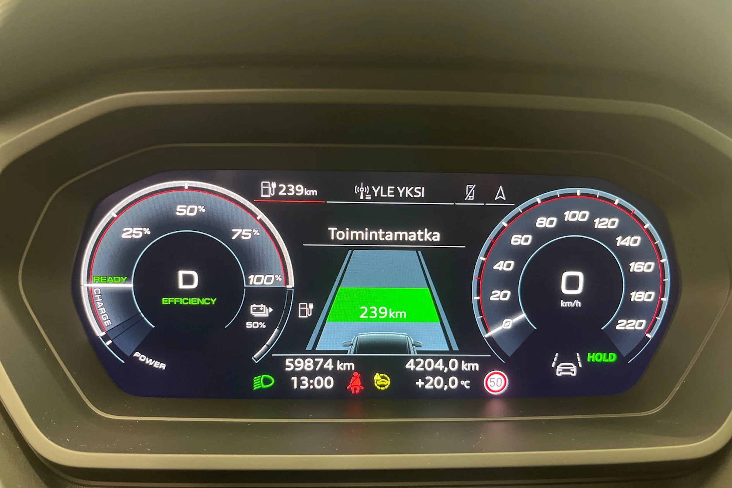 musta Audi Q4 e-tron 2024 kuva 22.