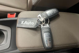 musta Audi Q4 e-tron 2024 kuva 36.
