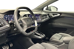harmaa Audi Q4 e-tron 2024 kuva 7.