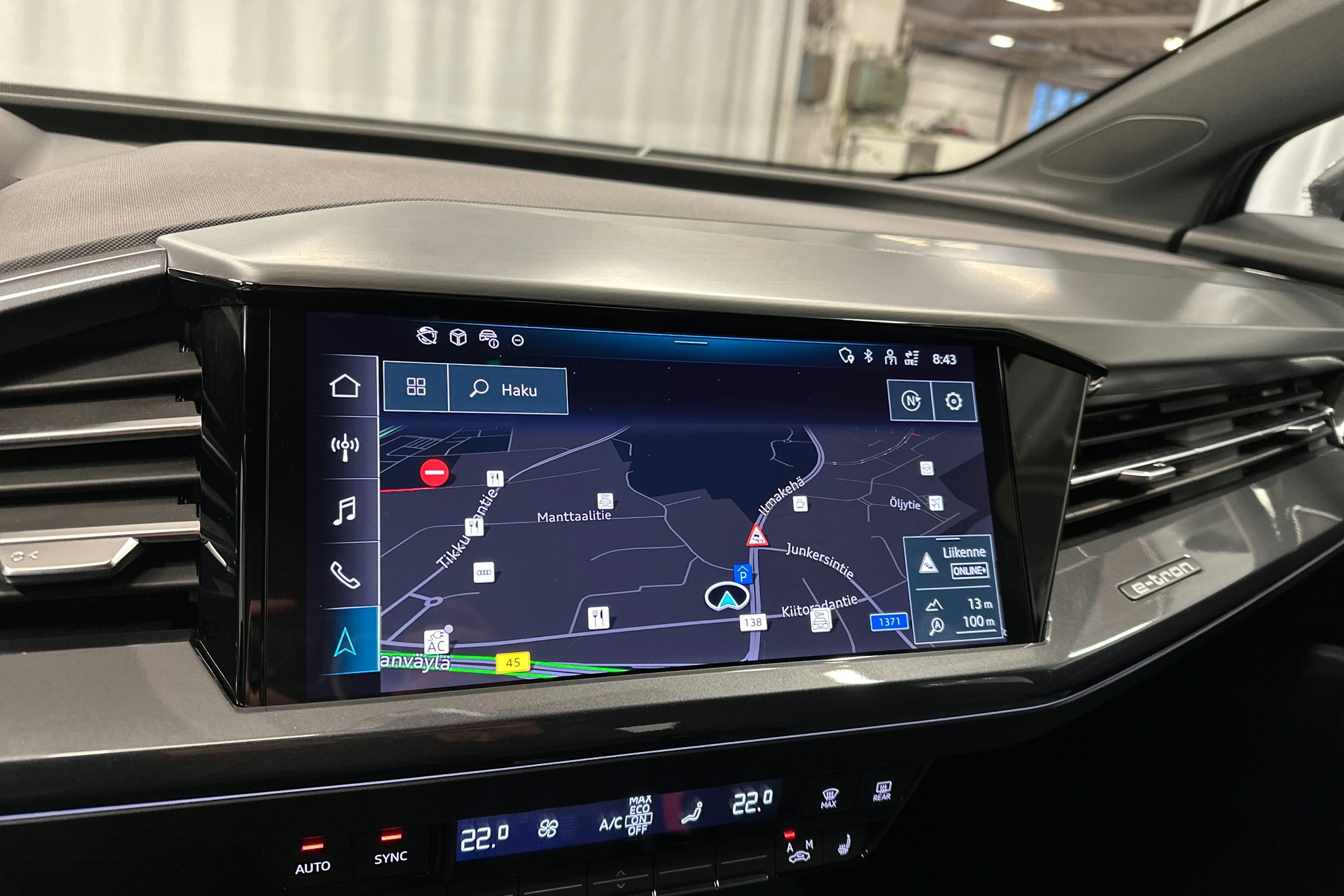 harmaa Audi Q4 e-tron 2024 kuva 21.