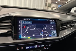 harmaa Audi Q4 e-tron 2024 kuva 21.