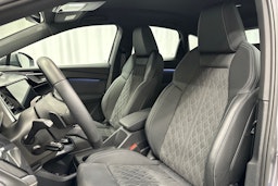 harmaa Audi Q4 e-tron 2024 kuva 28.