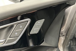 harmaa Audi Q4 e-tron 2024 kuva 30.