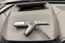 harmaa Audi Q4 e-tron 2024 kuva 33.