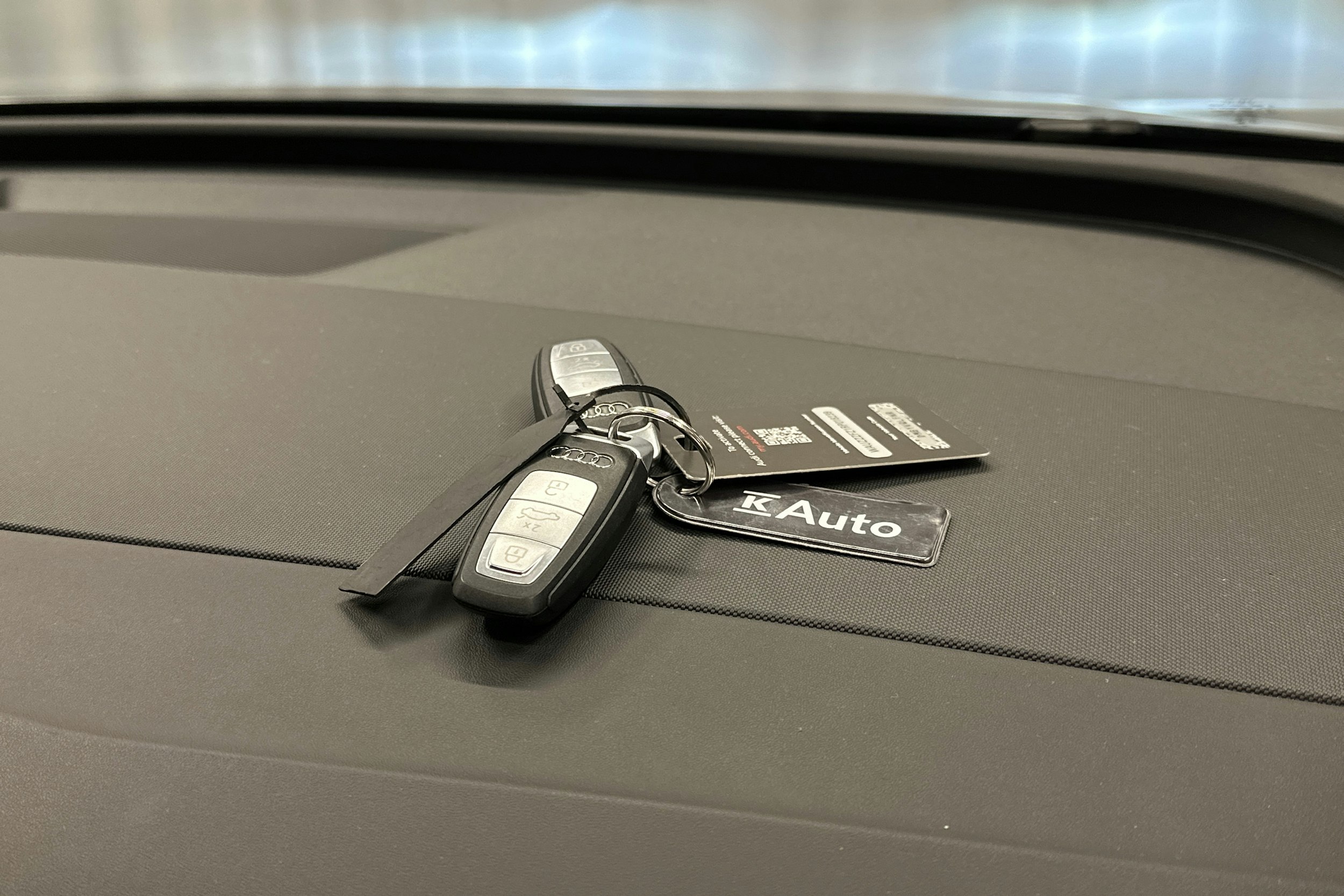 musta Audi Q4 e-tron 2024 kuva 29.