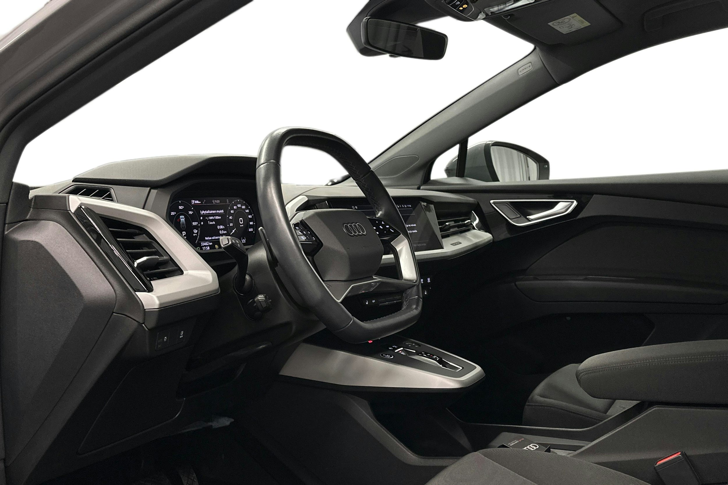 harmaa Audi Q4 e-tron 2024 kuva 7.