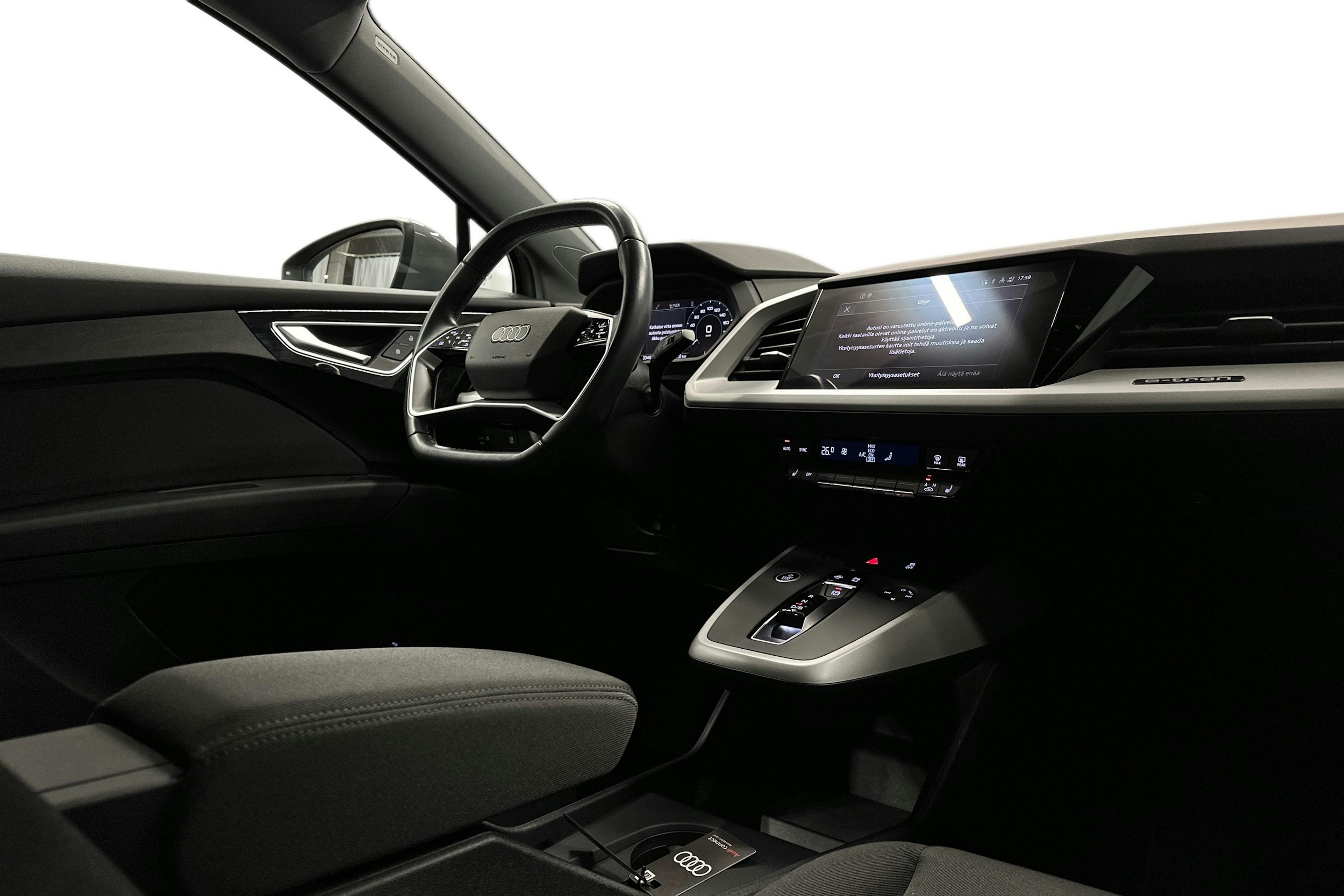 harmaa Audi Q4 e-tron 2024 kuva 9.