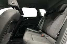 harmaa Audi Q4 e-tron 2024 kuva 10.