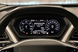 harmaa Audi Q4 e-tron 2024 kuva 16.